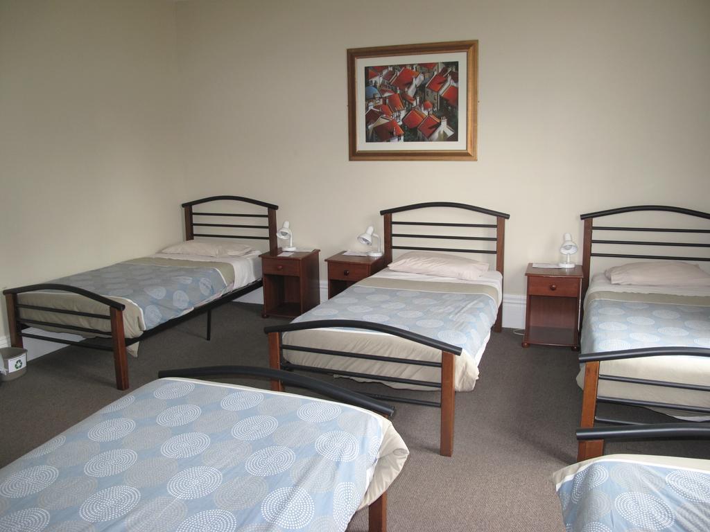 Dorset House Backpackers Hostel ไครสต์เชิร์ช ห้อง รูปภาพ