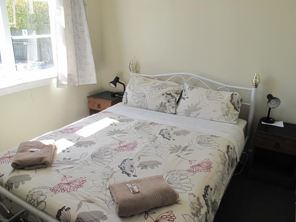 Dorset House Backpackers Hostel ไครสต์เชิร์ช ห้อง รูปภาพ