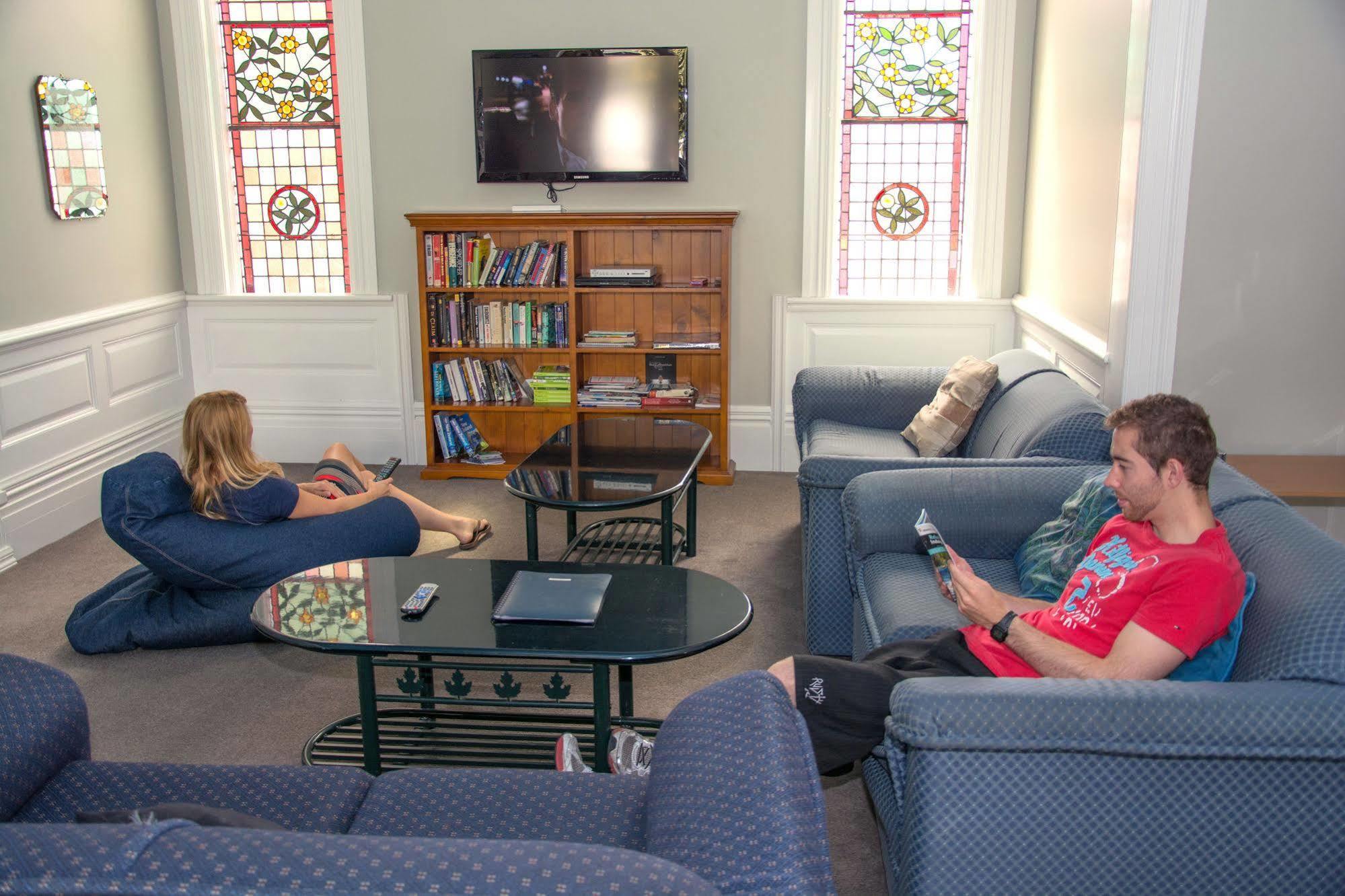 Dorset House Backpackers Hostel ไครสต์เชิร์ช ภายนอก รูปภาพ