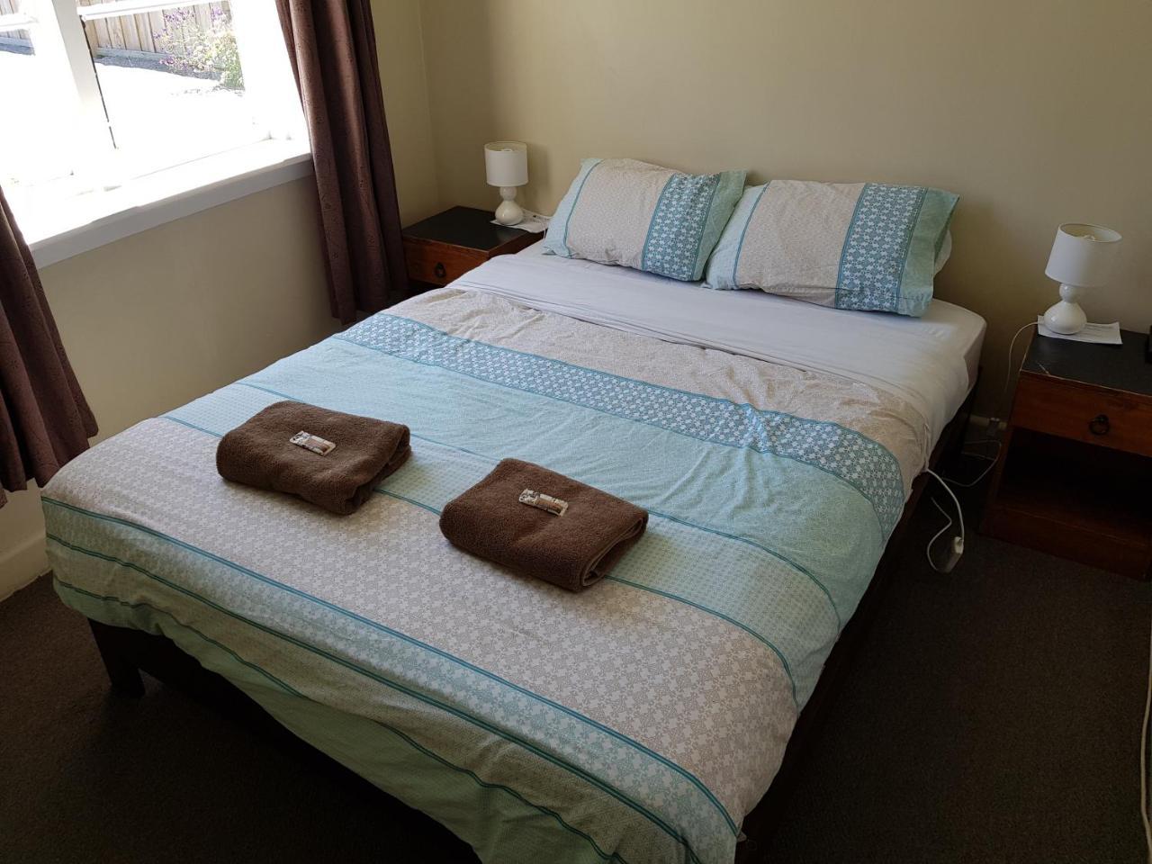 Dorset House Backpackers Hostel ไครสต์เชิร์ช ภายนอก รูปภาพ
