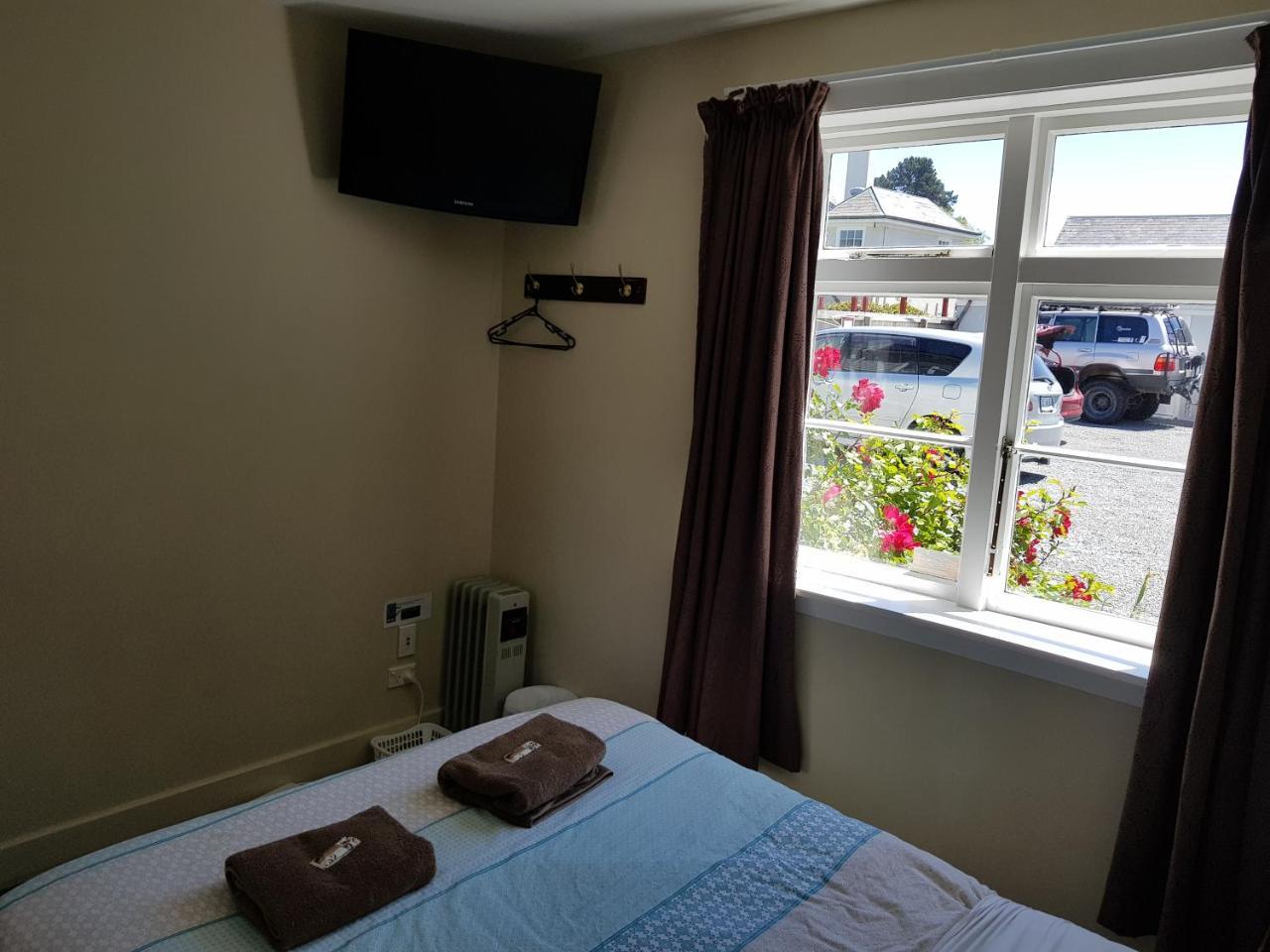 Dorset House Backpackers Hostel ไครสต์เชิร์ช ภายนอก รูปภาพ