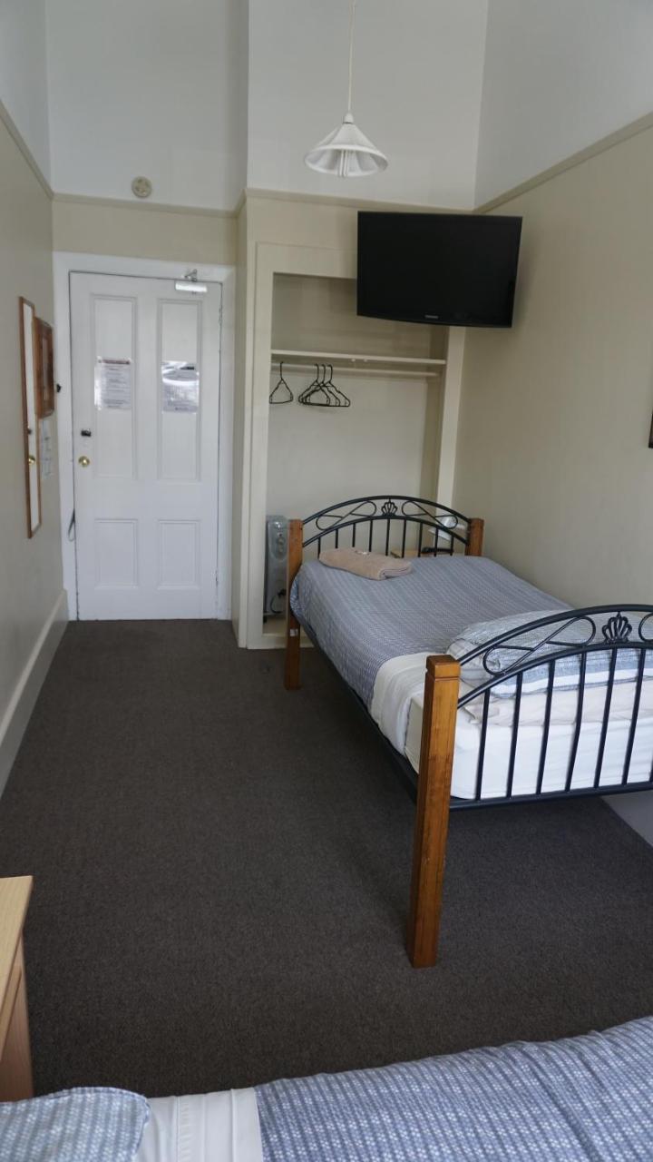 Dorset House Backpackers Hostel ไครสต์เชิร์ช ภายนอก รูปภาพ