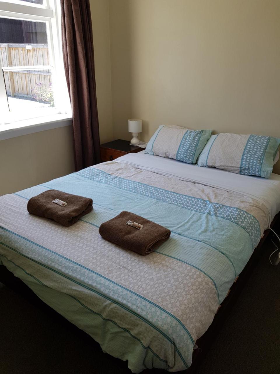 Dorset House Backpackers Hostel ไครสต์เชิร์ช ภายนอก รูปภาพ