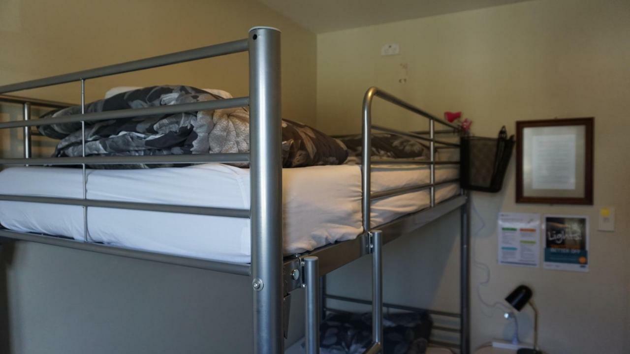 Dorset House Backpackers Hostel ไครสต์เชิร์ช ภายนอก รูปภาพ
